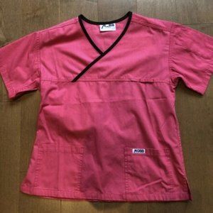 MOBBS scrub top